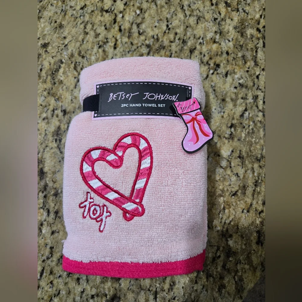 Betsey Johnson Pink/ Red Heart Set Of 2 Hand Towels.